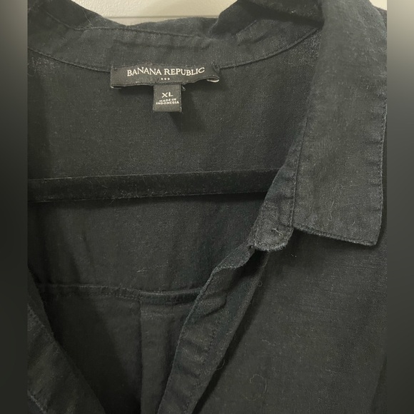 Banana Republic Linen Button Down - Picture 2 of 6